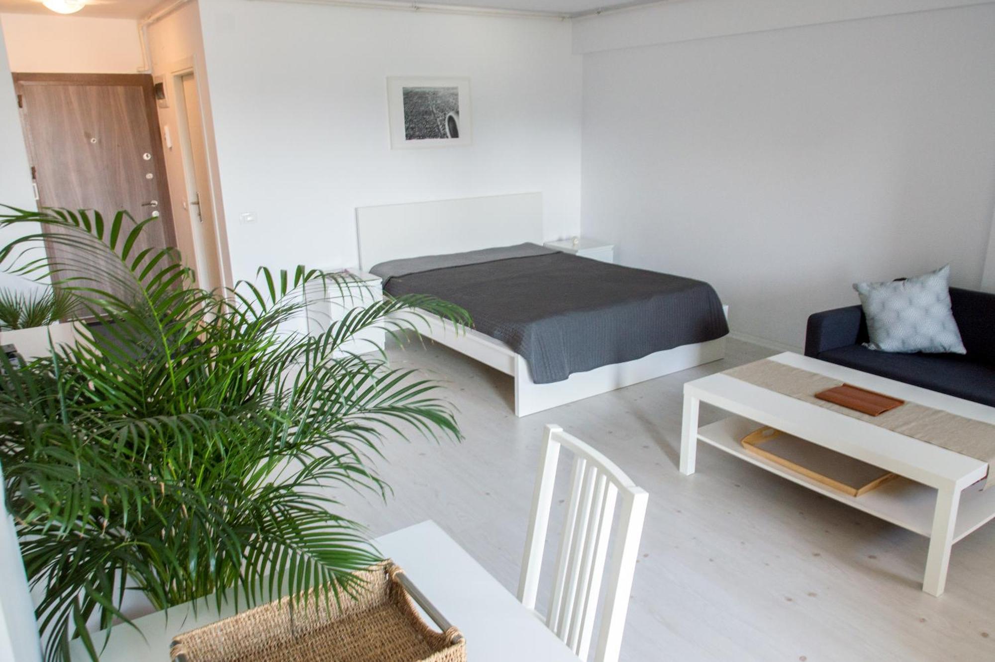Airport Residence - 5 Mins From Airport Otopeni Bagian luar foto