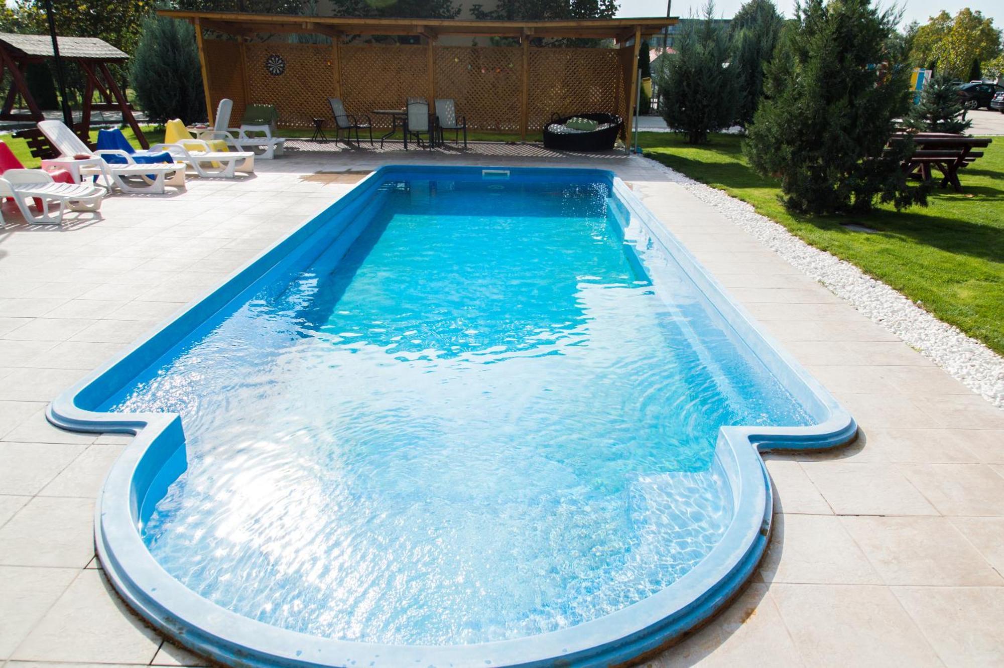 Airport Residence - 5 Mins From Airport Otopeni Bagian luar foto